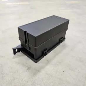 Hurricane Rel� og sikringsboks RB11 (V�gmontering) 6 rel� + 11 sikringer