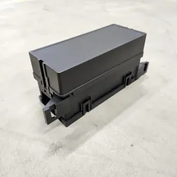 Hurricane Rel� og sikringsboks RB11 (V�gmontering) 6 rel� + 11 sikringer