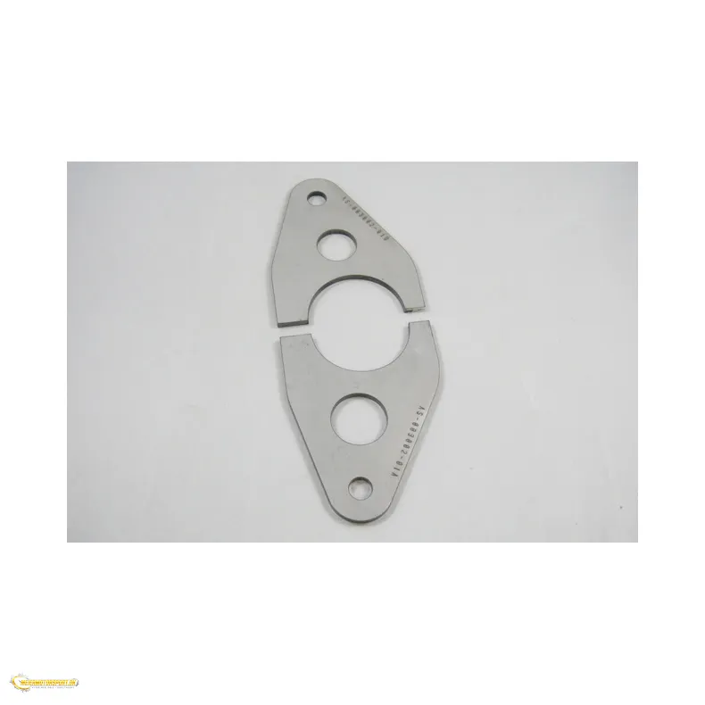 Forst�rkningsplader til Momentarm i bagaxel 740 / 940.