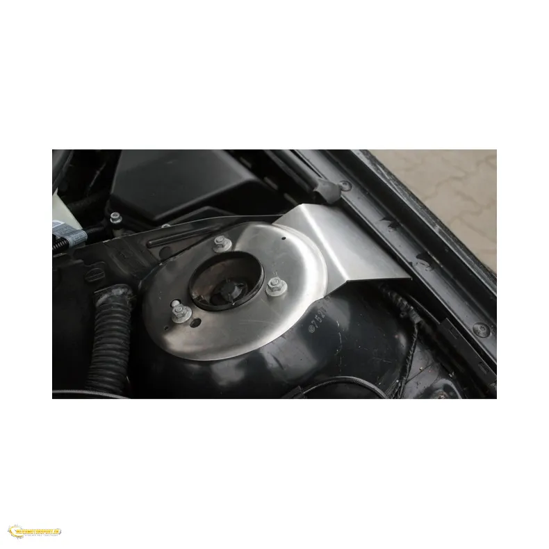 BMW E46 forst�rket st�dd�mpert�rn foran